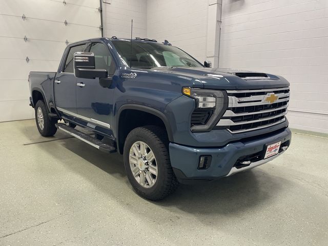 2025 Chevrolet Silverado 3500HD High Country