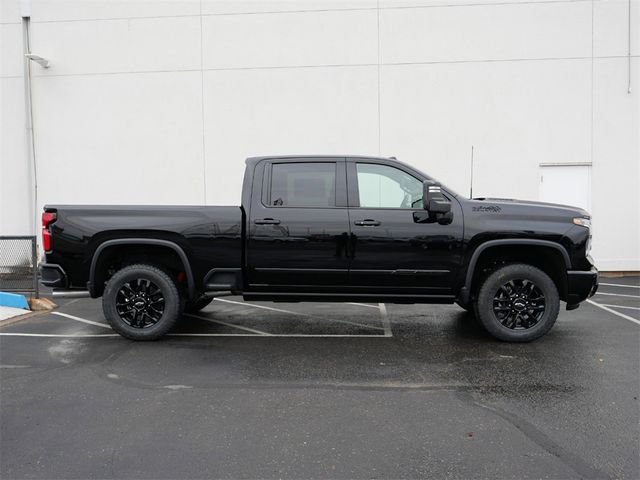 2025 Chevrolet Silverado 3500HD High Country