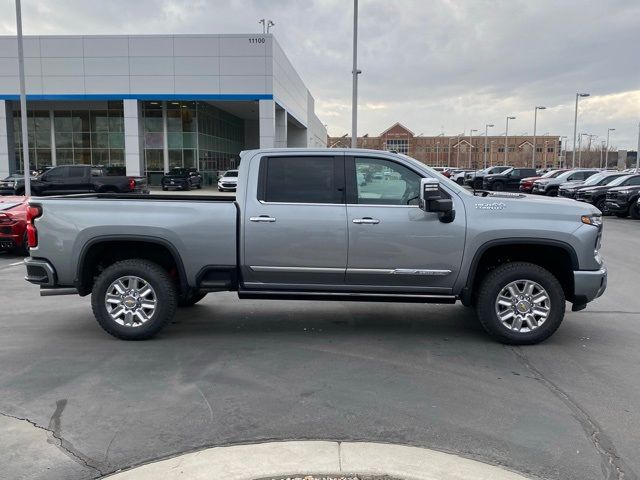 2025 Chevrolet Silverado 3500HD High Country