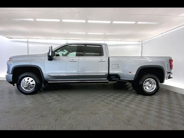 2025 Chevrolet Silverado 3500HD High Country