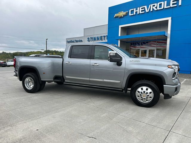 2025 Chevrolet Silverado 3500HD High Country