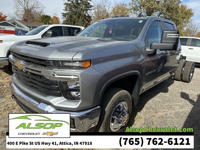 2025 Chevrolet Silverado 3500HD LT