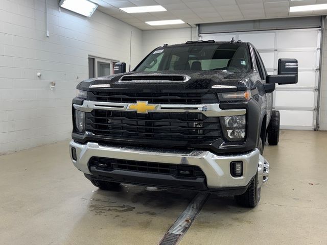 2025 Chevrolet Silverado 3500HD LT