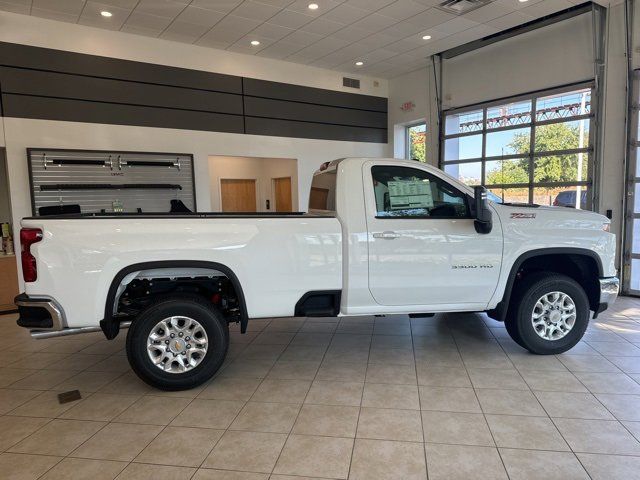 2025 Chevrolet Silverado 3500HD LT