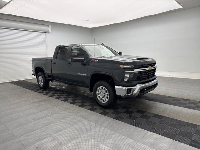 2025 Chevrolet Silverado 3500HD LT