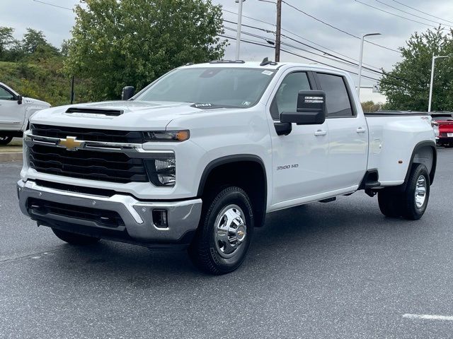 2025 Chevrolet Silverado 3500HD LT