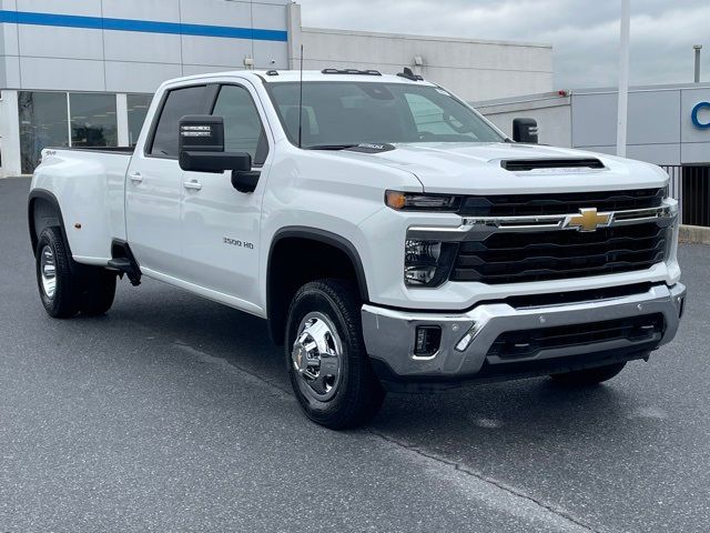 2025 Chevrolet Silverado 3500HD LT