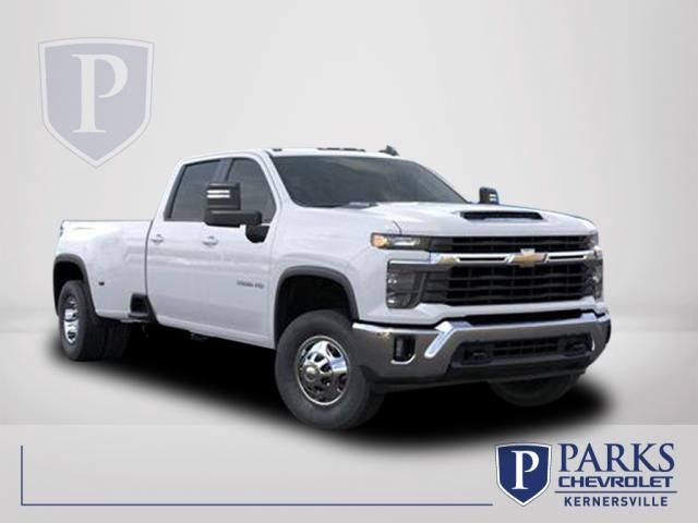 2025 Chevrolet Silverado 3500HD LT