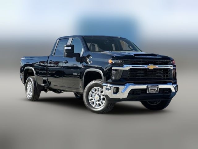 2025 Chevrolet Silverado 3500HD LT