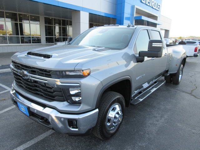 2025 Chevrolet Silverado 3500HD LT