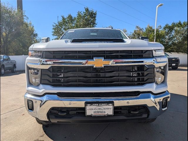 2025 Chevrolet Silverado 3500HD LT