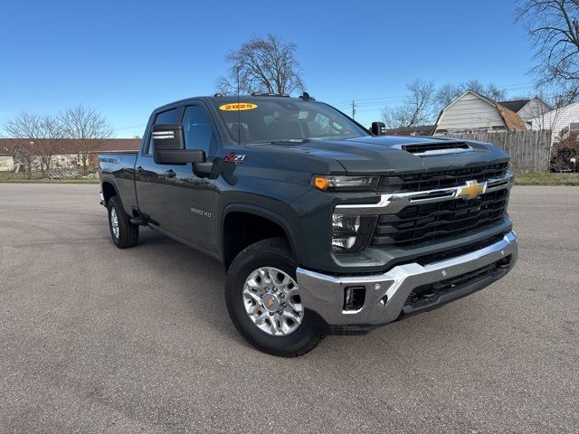 2025 Chevrolet Silverado 3500HD LT