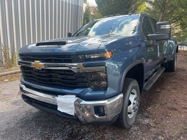 2025 Chevrolet Silverado 3500HD LT