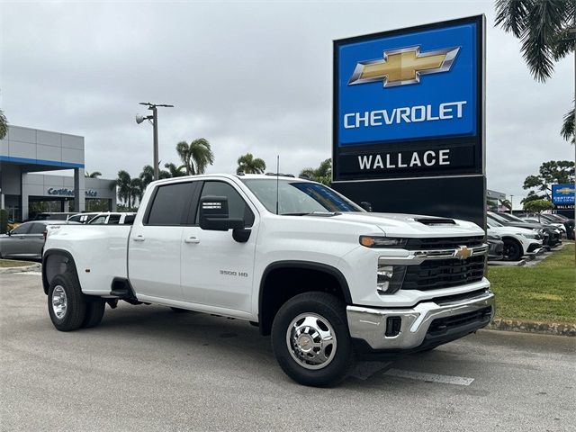 2025 Chevrolet Silverado 3500HD LT