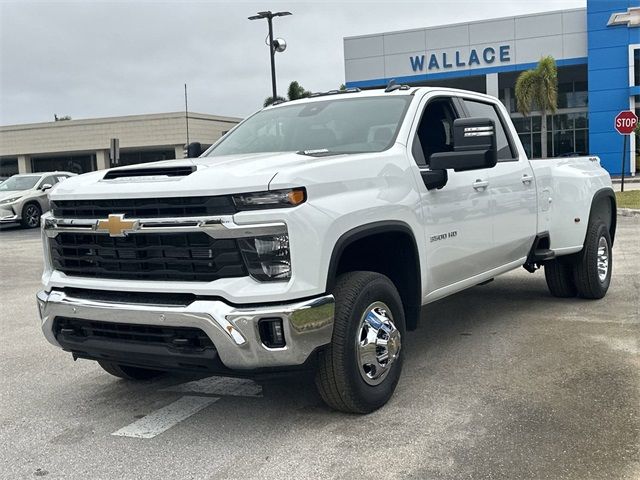 2025 Chevrolet Silverado 3500HD LT