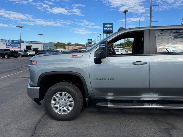 2025 Chevrolet Silverado 3500HD LT