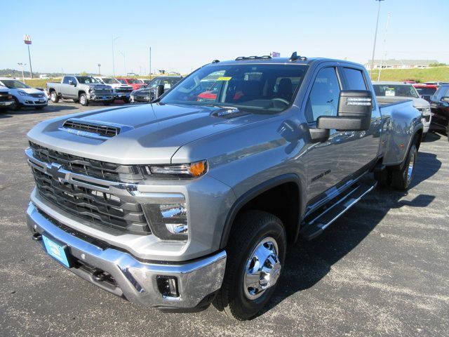 2025 Chevrolet Silverado 3500HD LT