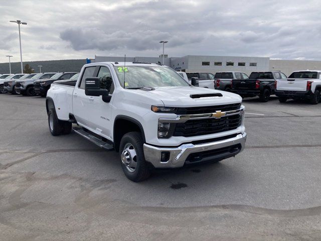 2025 Chevrolet Silverado 3500HD LT