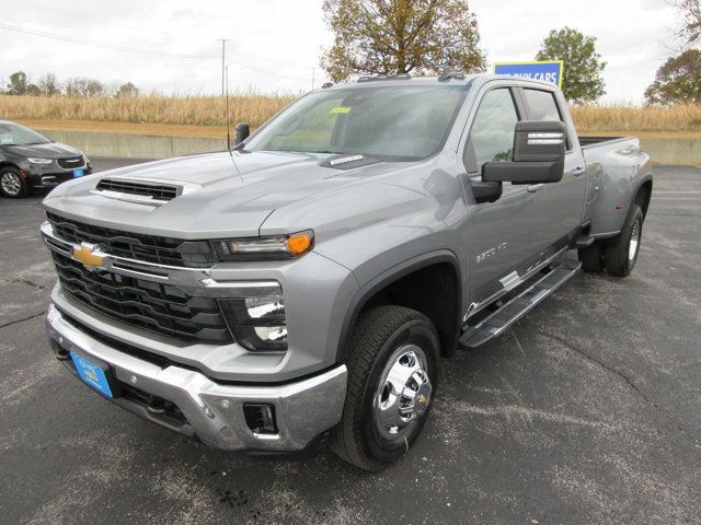 2025 Chevrolet Silverado 3500HD LT