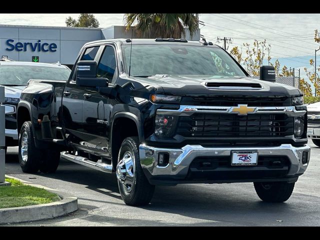 2025 Chevrolet Silverado 3500HD LT