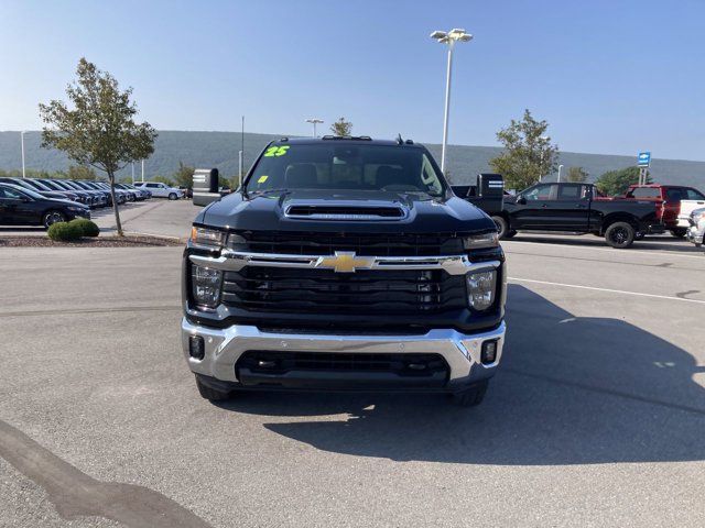 2025 Chevrolet Silverado 3500HD LT