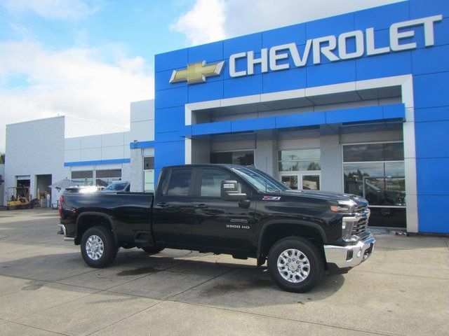 2025 Chevrolet Silverado 3500HD LT