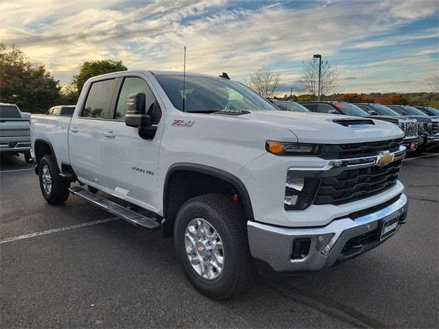 2025 Chevrolet Silverado 3500HD LT