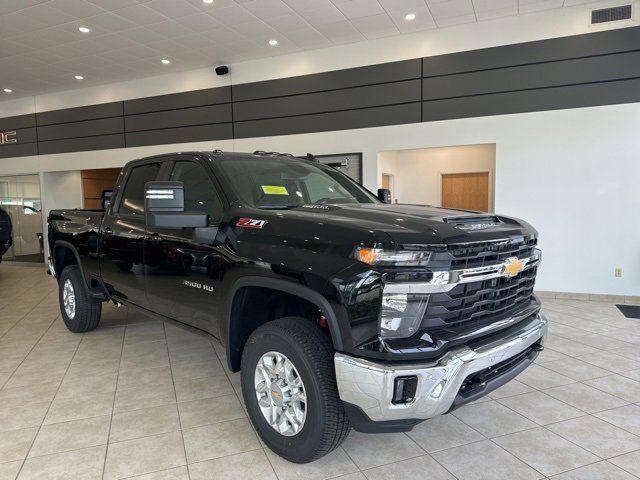 2025 Chevrolet Silverado 3500HD LT