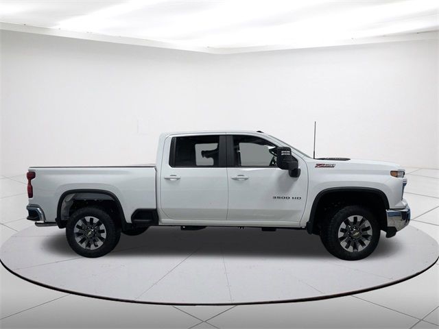 2025 Chevrolet Silverado 3500HD LT