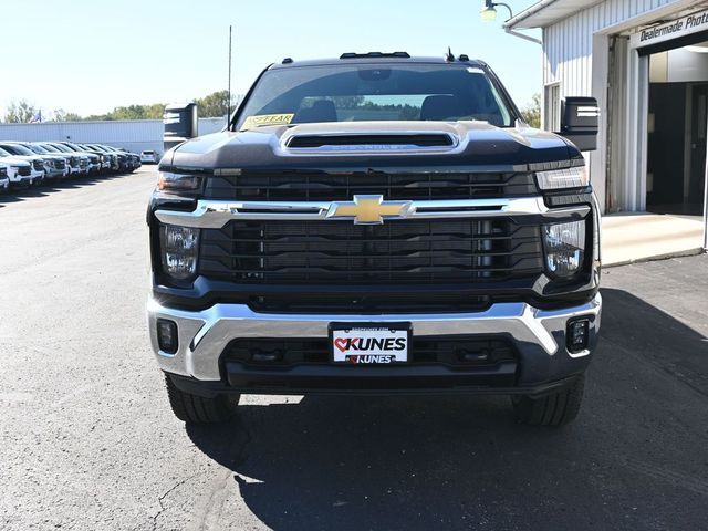 2025 Chevrolet Silverado 3500HD LT