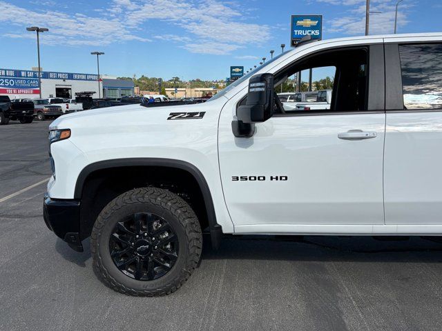 2025 Chevrolet Silverado 3500HD LT