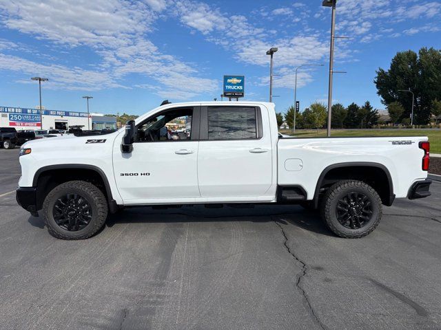 2025 Chevrolet Silverado 3500HD LT