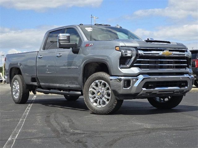 2025 Chevrolet Silverado 3500HD LTZ