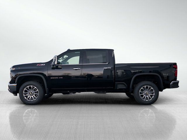 2025 Chevrolet Silverado 3500HD LTZ