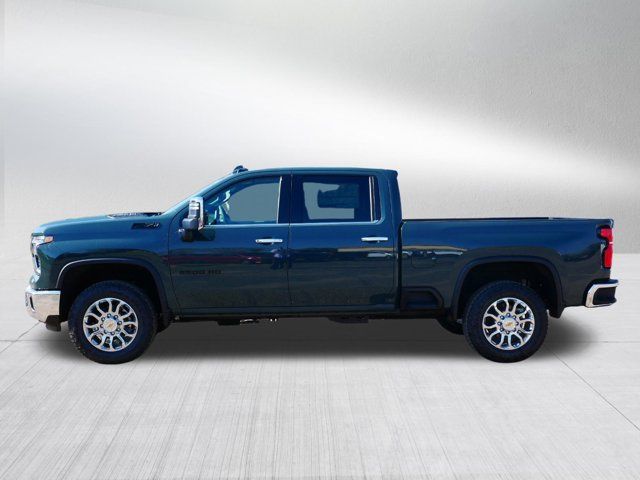 2025 Chevrolet Silverado 3500HD LTZ