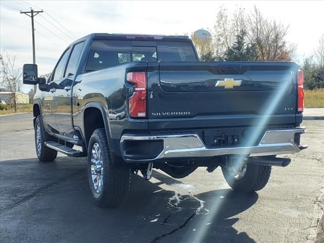 2025 Chevrolet Silverado 3500HD LTZ