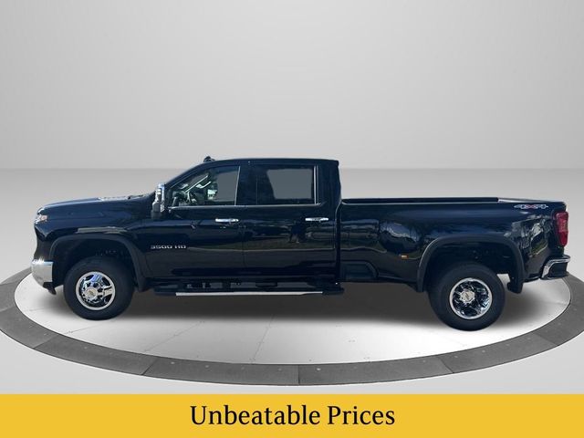 2025 Chevrolet Silverado 3500HD LTZ