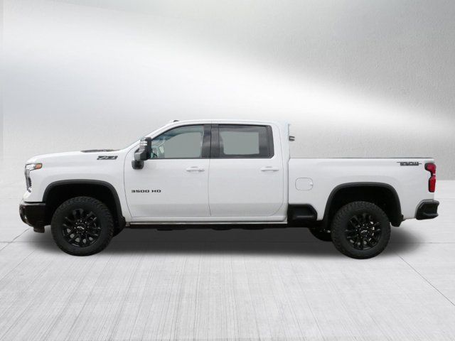 2025 Chevrolet Silverado 3500HD LTZ