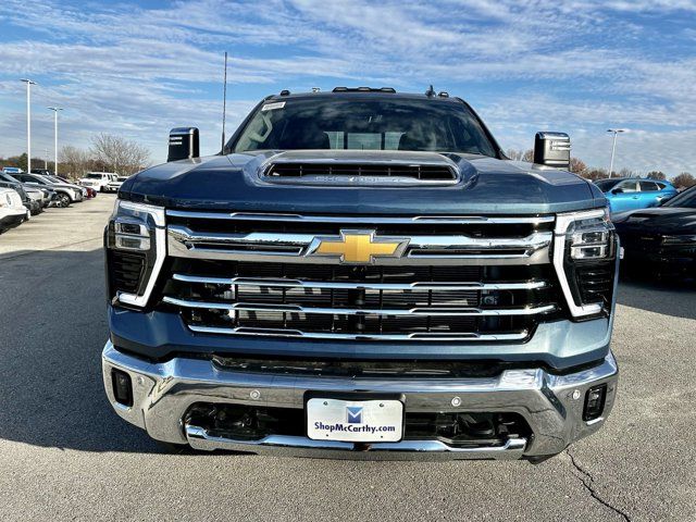 2025 Chevrolet Silverado 3500HD LTZ