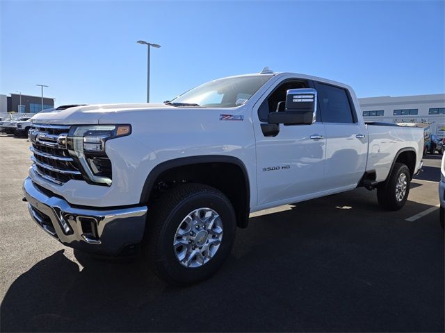 2025 Chevrolet Silverado 3500HD LTZ