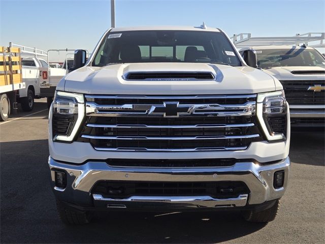 2025 Chevrolet Silverado 3500HD LTZ