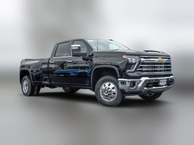 2025 Chevrolet Silverado 3500HD LTZ