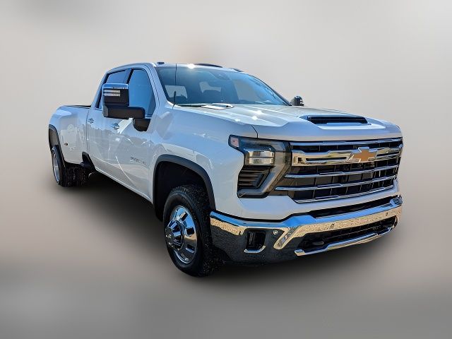 2025 Chevrolet Silverado 3500HD LTZ