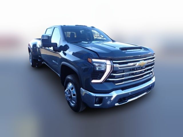 2025 Chevrolet Silverado 3500HD LTZ