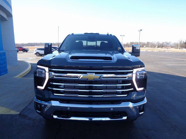 2025 Chevrolet Silverado 3500HD LTZ