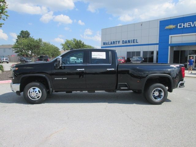 2025 Chevrolet Silverado 3500HD LTZ