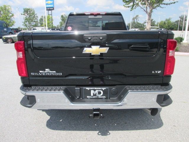 2025 Chevrolet Silverado 3500HD LTZ