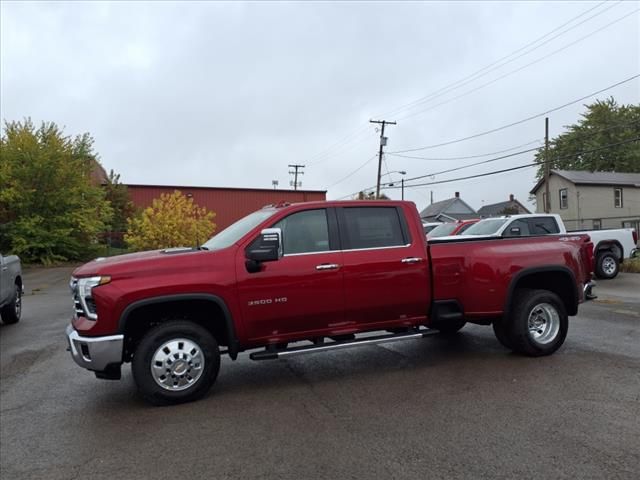 2025 Chevrolet Silverado 3500HD LTZ