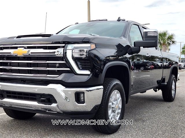 2025 Chevrolet Silverado 3500HD LTZ