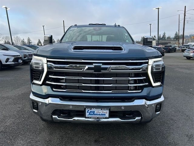 2025 Chevrolet Silverado 3500HD LTZ